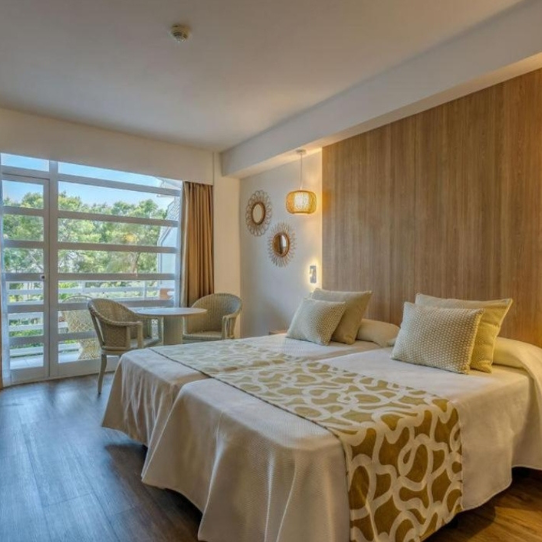 H&ocirc;tel Adults Only Illetas piscine Majorque